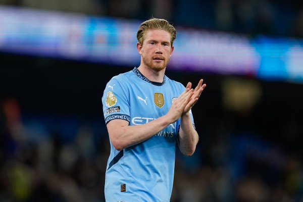 legend! De Bruyne has the highest average Premier League rating in 3 of the past five seasons