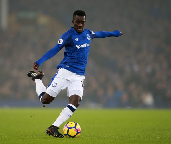 35-year-old Premier League first steal😲French media: Everton is close to renewing the contract with 35-year-old Senegal midfielder Gayer