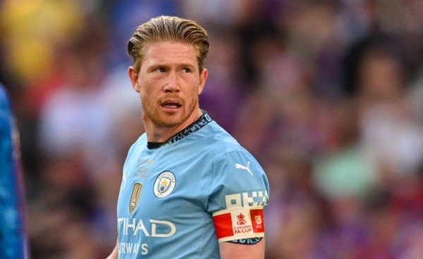 Reporter: Naples hopes to finalize the transfer of De Bruyne this week, and in-depth negotiations between the two sides are still continuing