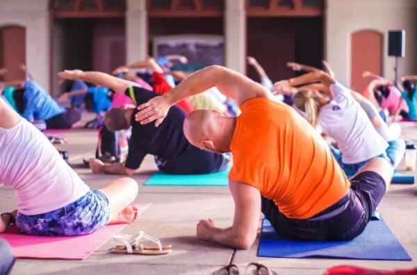 Doing 1 action will help predict life! Expert: If you can t do this action, the chance of early death is higher