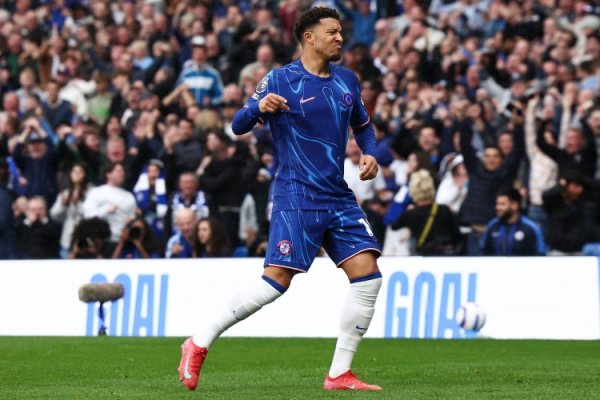 Reporter: Juventus will continue to negotiate with Manchester United in the next few hours Sancho s transfer