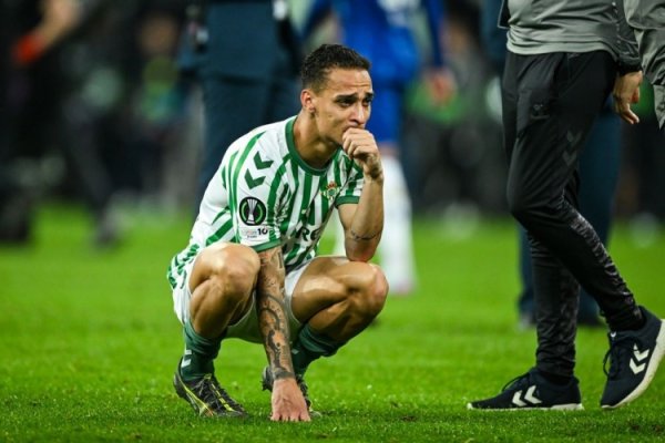 It still has to be pulled! TA: Betis wants Manchester United and Anthony to solve the salary problem, otherwise the offer will be invalid