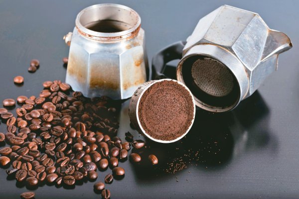 Harvard 30-year study: A cup of coffee a day can help prevent dementia and chronic diseases and achieve healthy aging