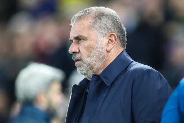 One general is incompetent? The forest summer window was 240 million + the main players basically didn t leave, but the league was 17 and the cup was slapped