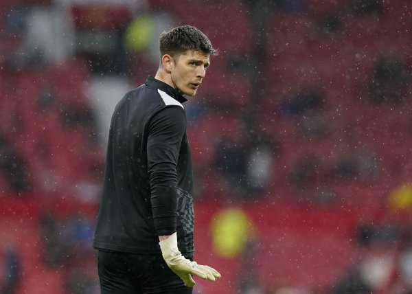 Reporter: Newcastle and 33-year-old goalkeeper Pope will automatically renew their contract for one year. His contract will expire in 2027.